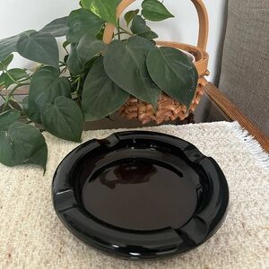 Black glass MCM astray